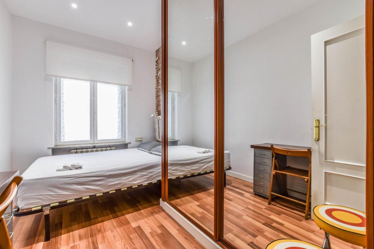 Apartamento Plaza De Lavpies Apartment Мадрид Екстериор снимка