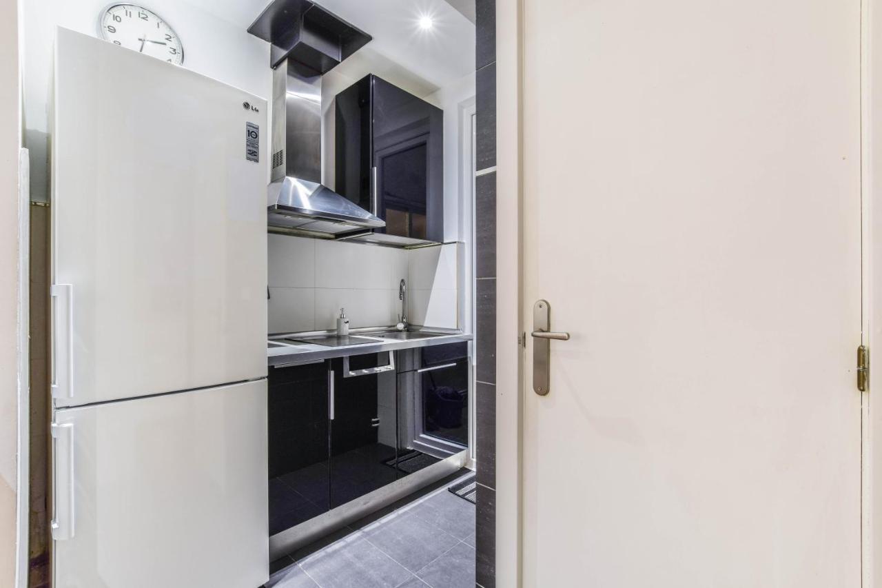 Apartamento Plaza De Lavpies Apartment Мадрид Екстериор снимка
