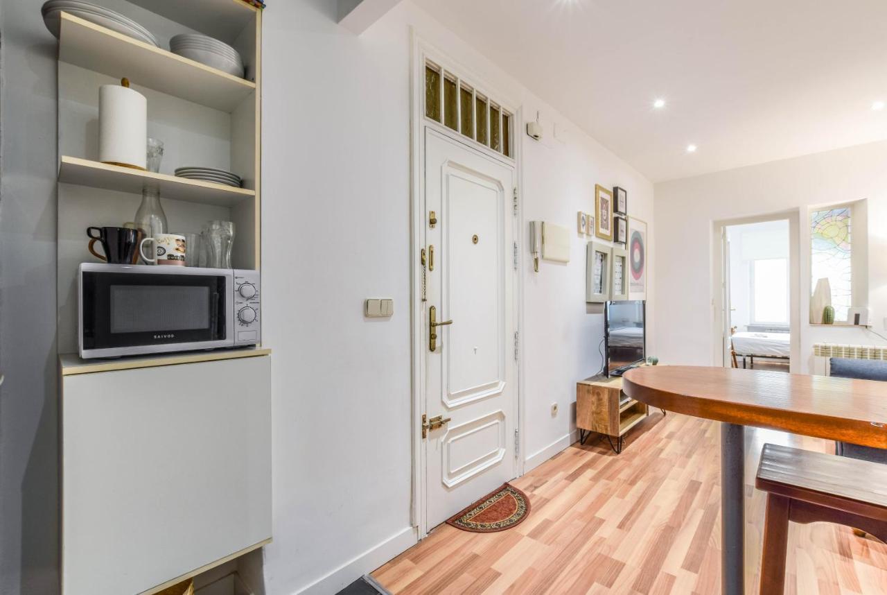 Apartamento Plaza De Lavpies Apartment Мадрид Екстериор снимка