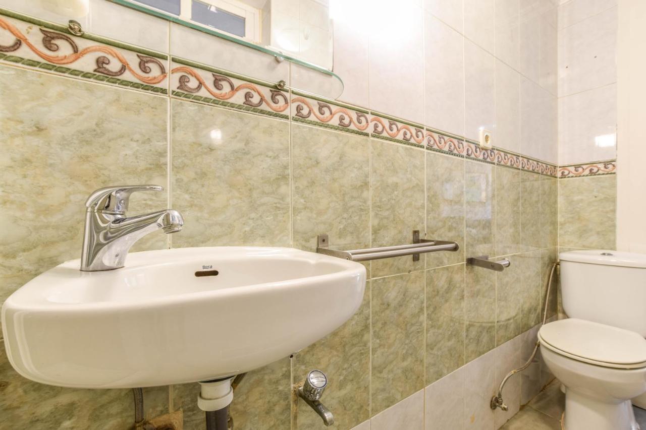 Apartamento Plaza De Lavpies Apartment Мадрид Екстериор снимка